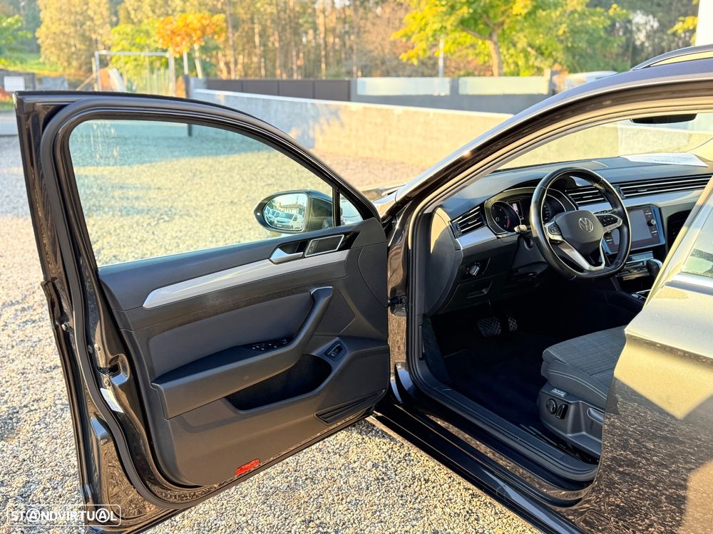 VW Passat Variant 2.0 TDi Business DSG - 11