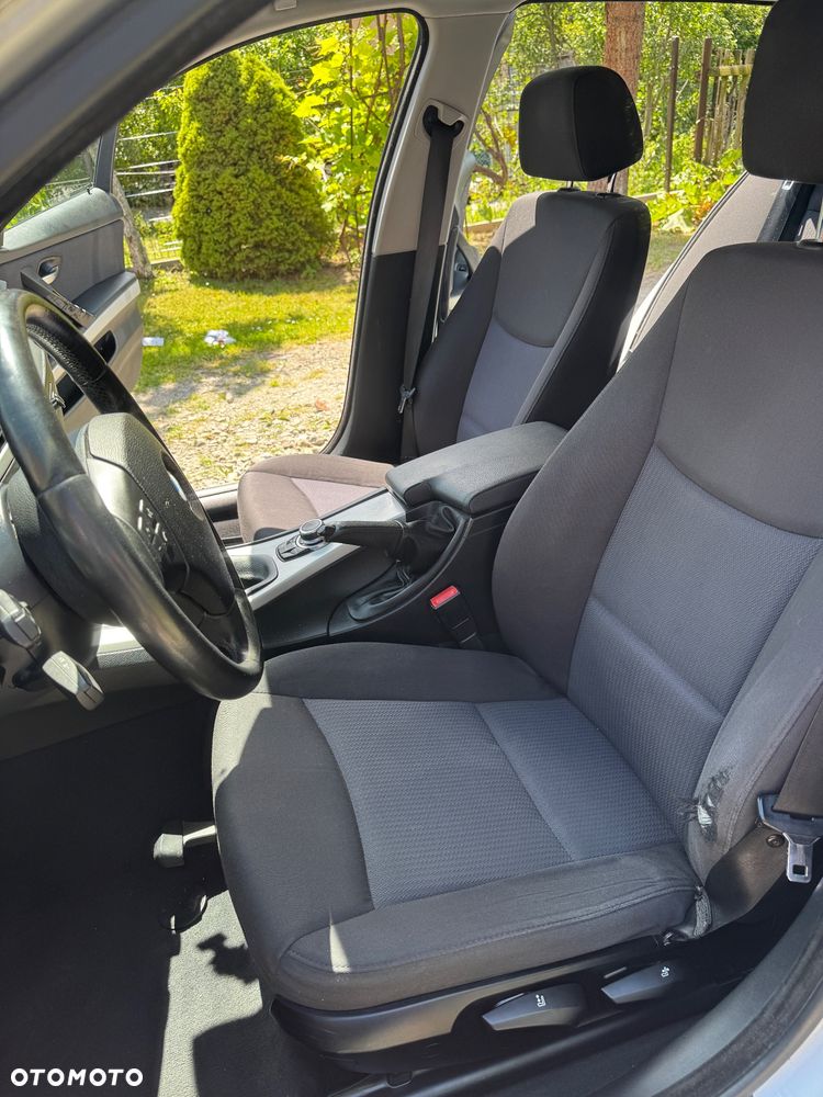 BMW Seria 3 318i - 7