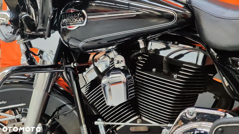 Harley-Davidson Touring Electra Glide - 29