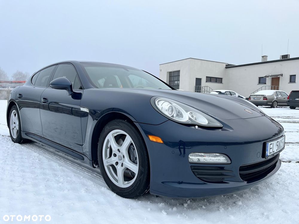 Porsche Panamera PDK Platinum Edition - 4