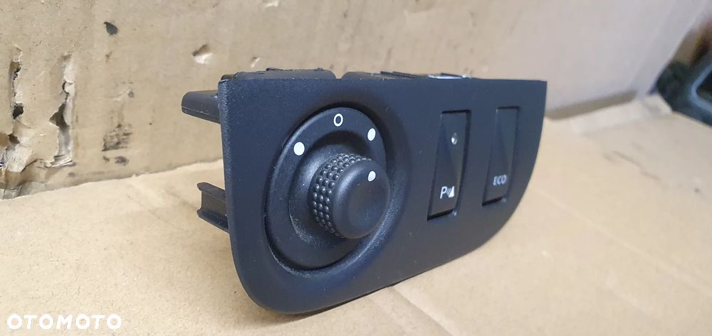 Przełącznik regulacji lusterek PDC ECO Dacia Logan II 255704649R 684934791R - 3