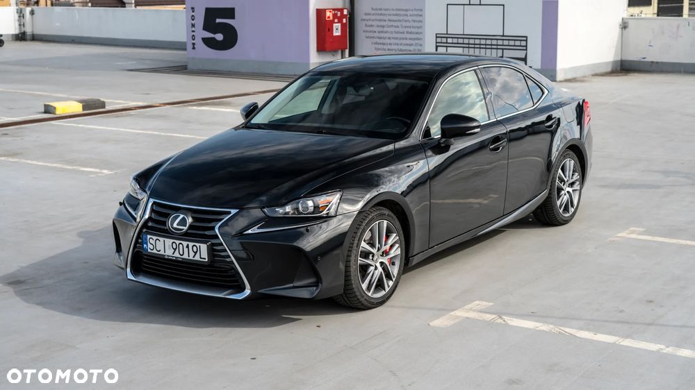 Lexus IS 200t Elite - 1