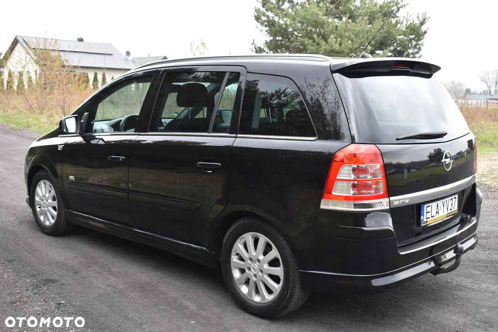 Opel Zafira 1.8 Sport - 10