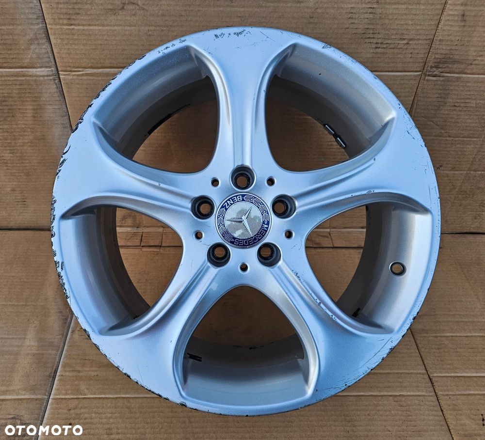 (F45) Mercedes OE W204 C-KLASA / 7,5Jx18 ET44 5x112 / A2054010600