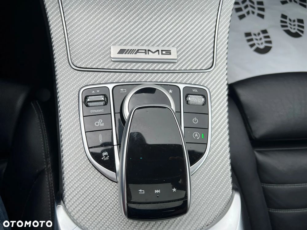 Mercedes-Benz Klasa C AMG 43 4Matic 9G-TRONIC - 14