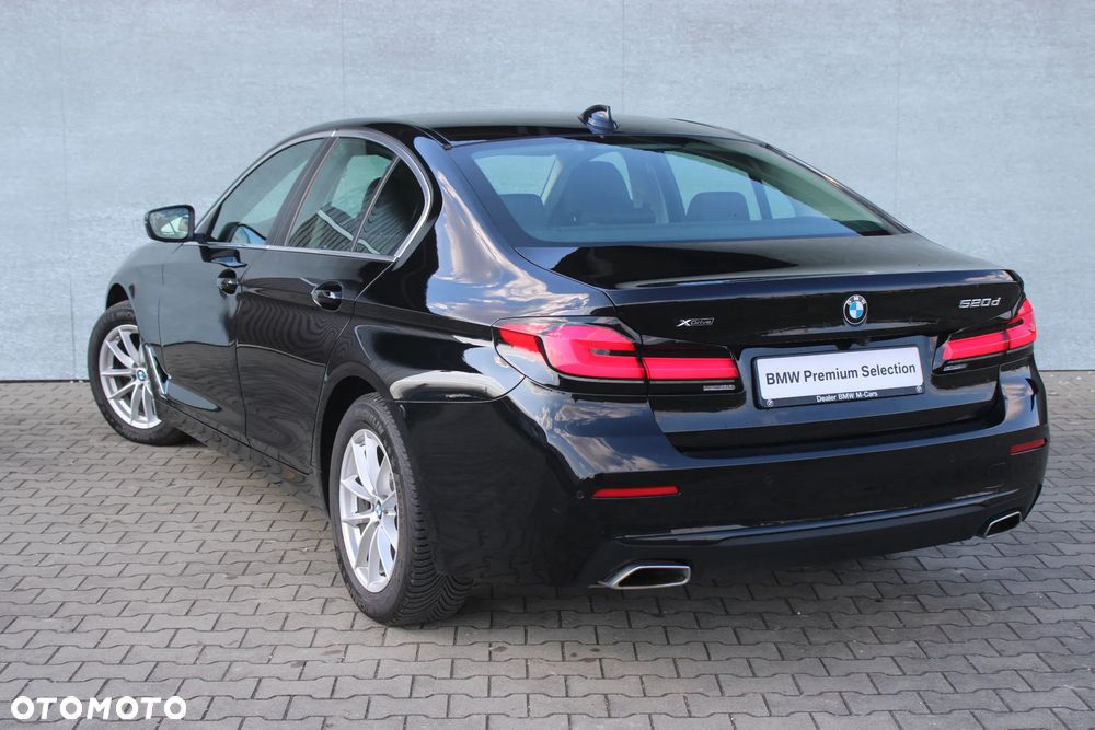 BMW Seria 5 520d xDrive Business Edition sport - 9