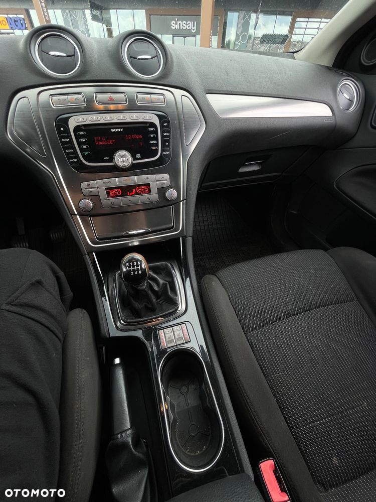 Ford Mondeo 2.0 TDCi Titanium - 30