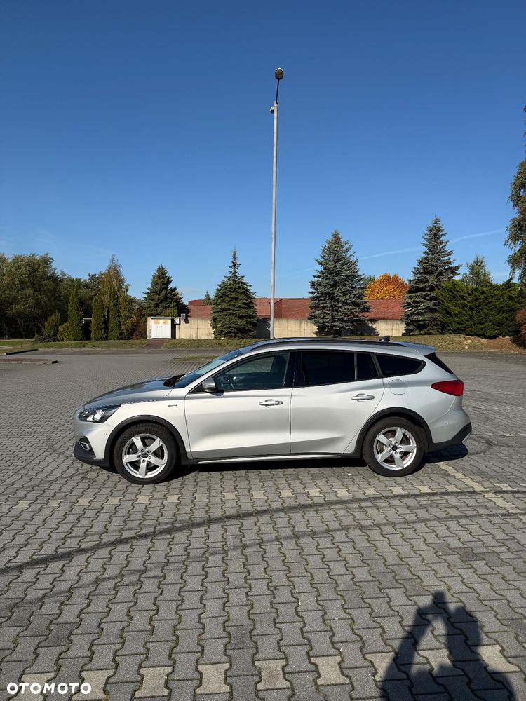 Ford Focus 1.5 EcoBlue Start-Stopp-System ACTIVE X - 4