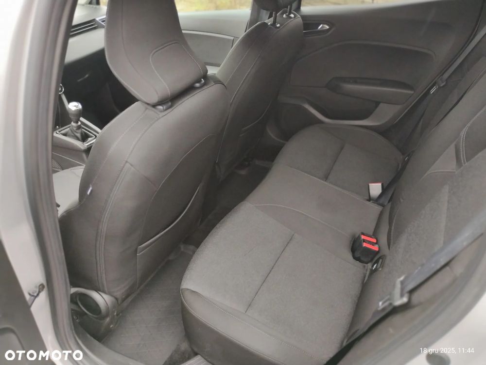 Renault Clio 1.0 TCe Techno - 26