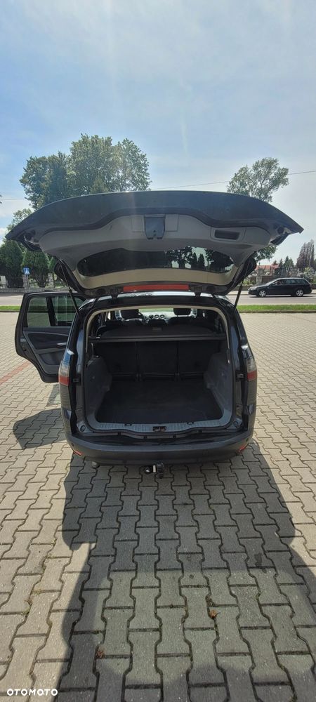 Ford S-Max 1.8 TDCi Ambiente - 12