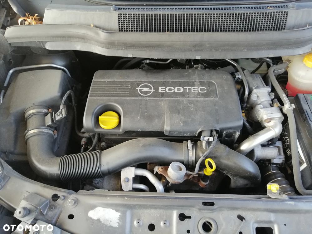 Opel Zafira - 23