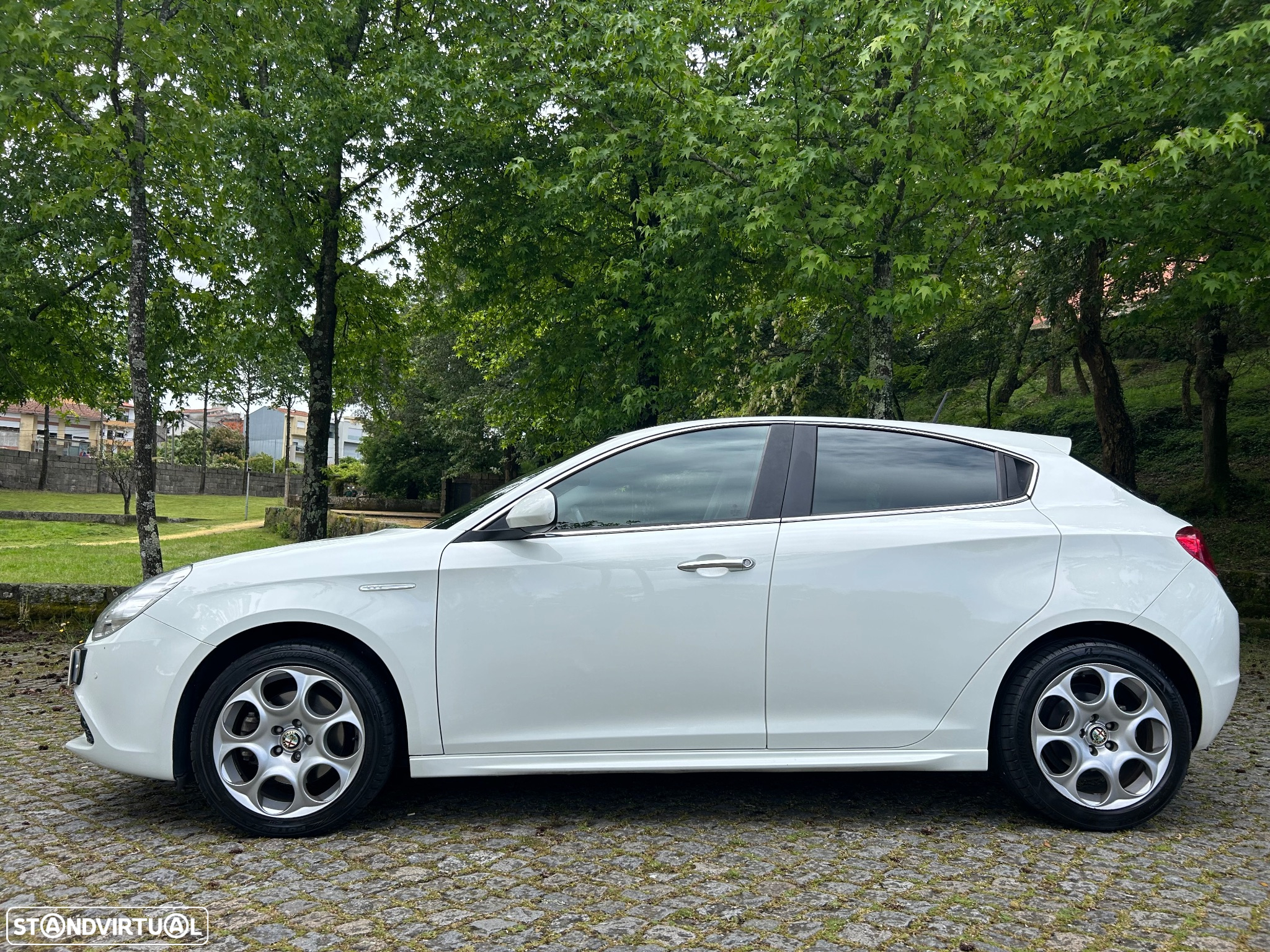 Alfa Romeo Giulietta 1.4 T Multiair Distinctive - 2