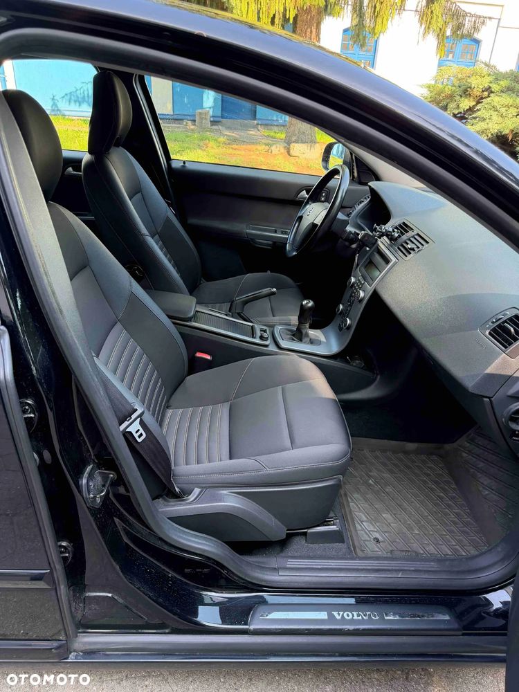 Volvo S40 D3 Kinetic - 11