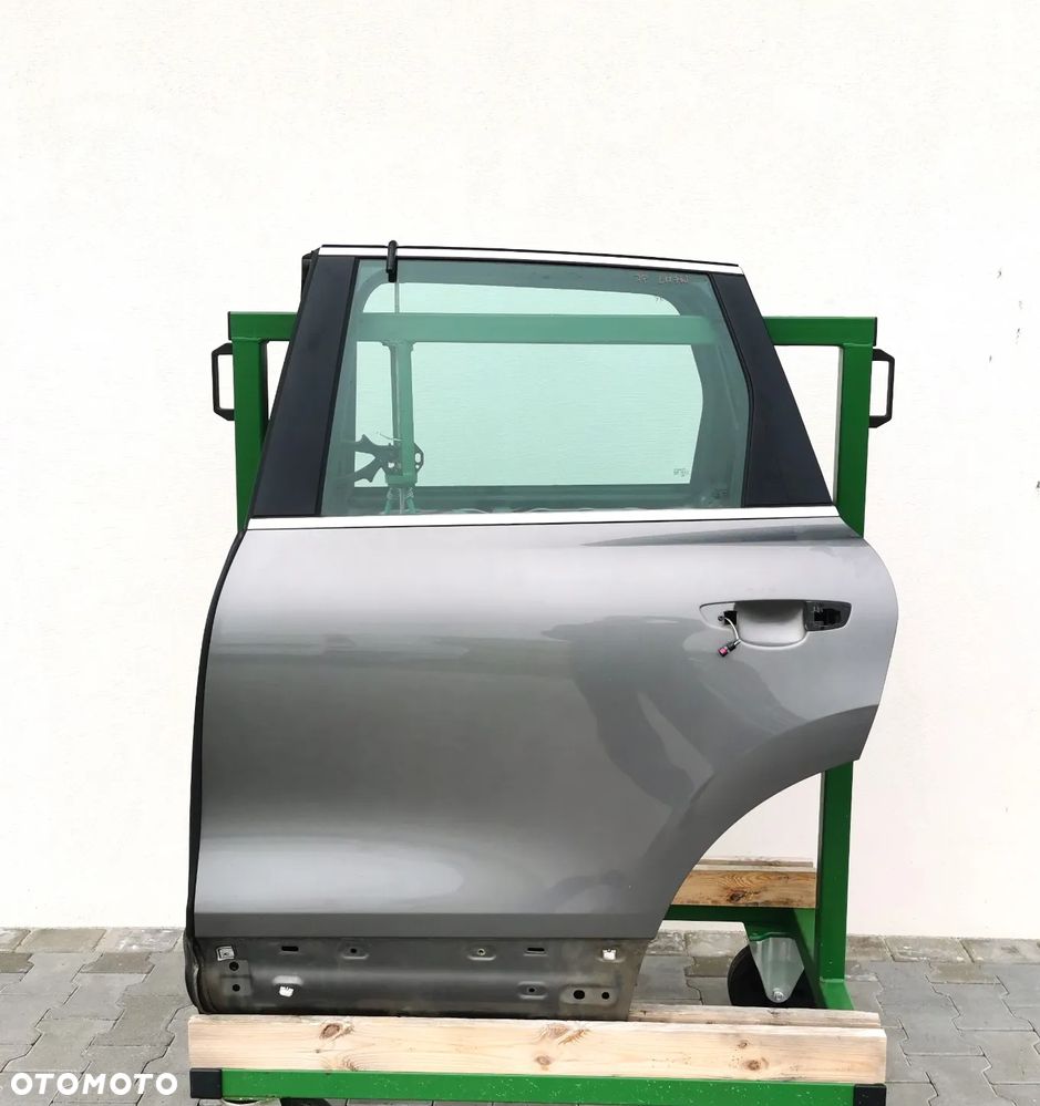 VW TOUAREG II 7P 10-18R DRZWI TYL TYLNE LEWE SZARE LM7W 7P0833311 - 1