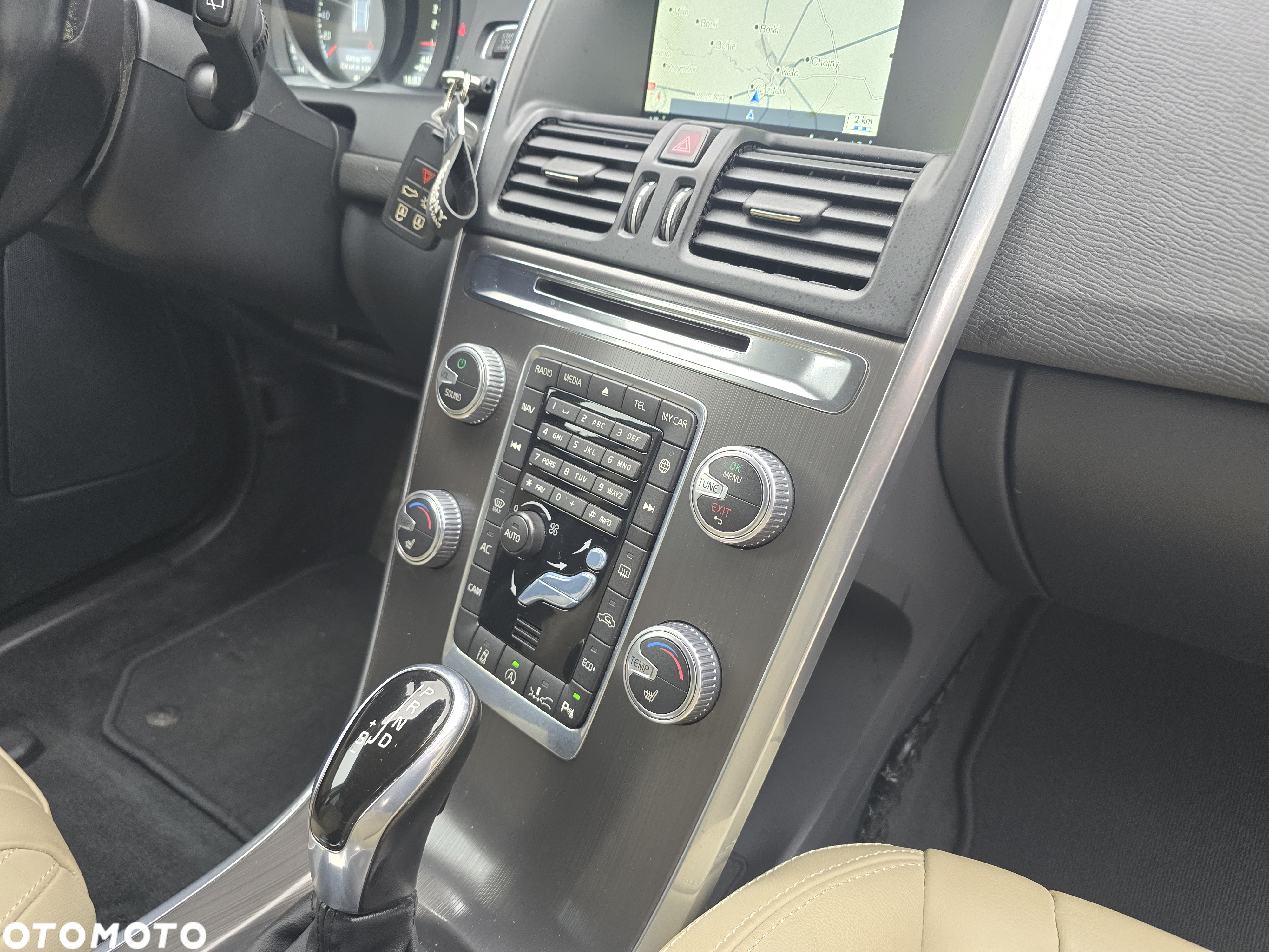 Volvo XC 60 D3 Geartronic Momentum - 21