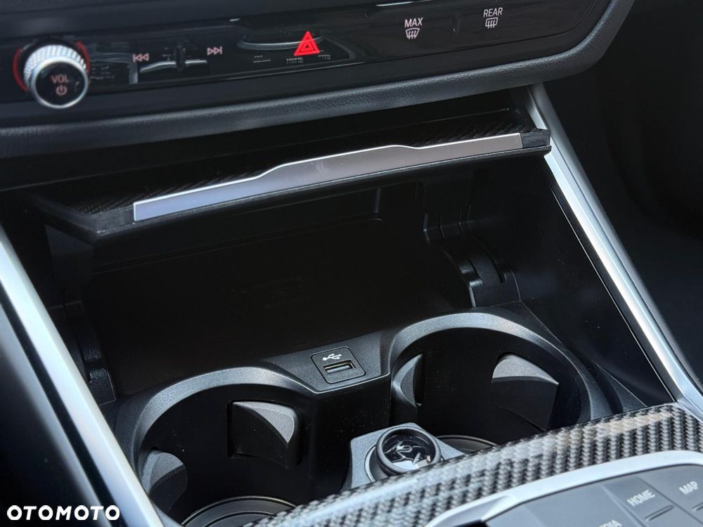 BMW Seria 3 M340i xDrive - 23