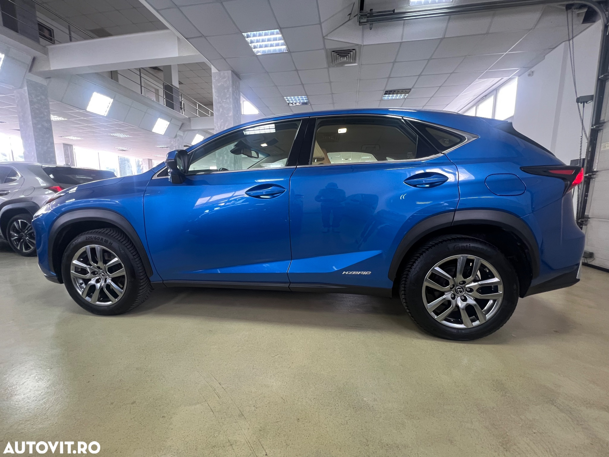Lexus Seria NX 300h AWD Business - 16