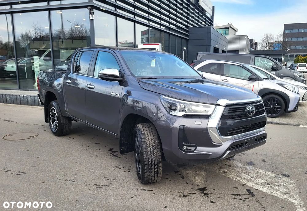 Toyota Hilux 2.8 D-4D mHEV Double Cab Executive 4x4 - 8