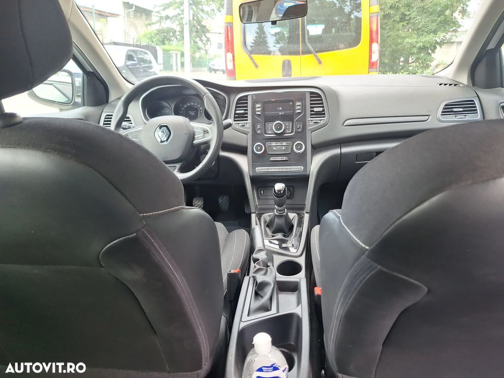 Renault Megane - 23