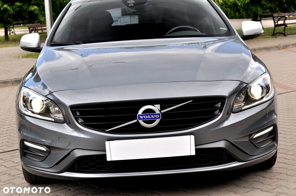 Volvo V60 D4 Geartronic R-Design - 7