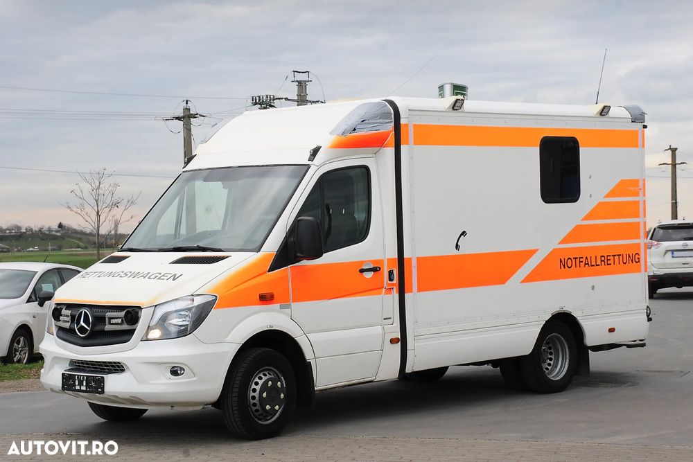 Mercedes-Benz Sprinter - 1