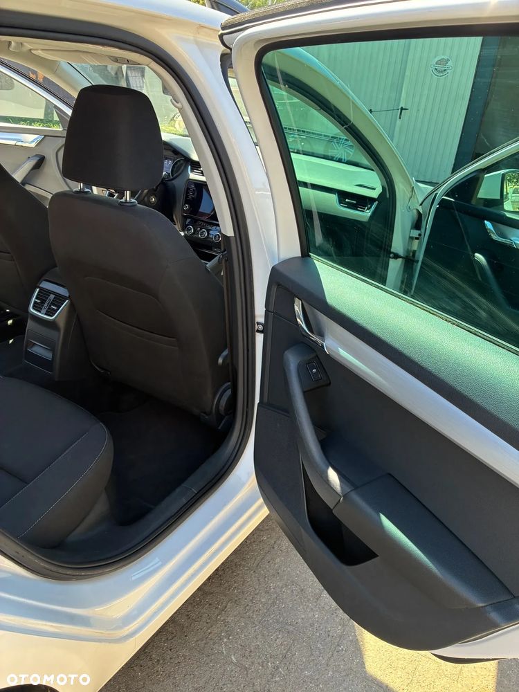 Skoda Octavia 1.6 TDI Ambition - 17