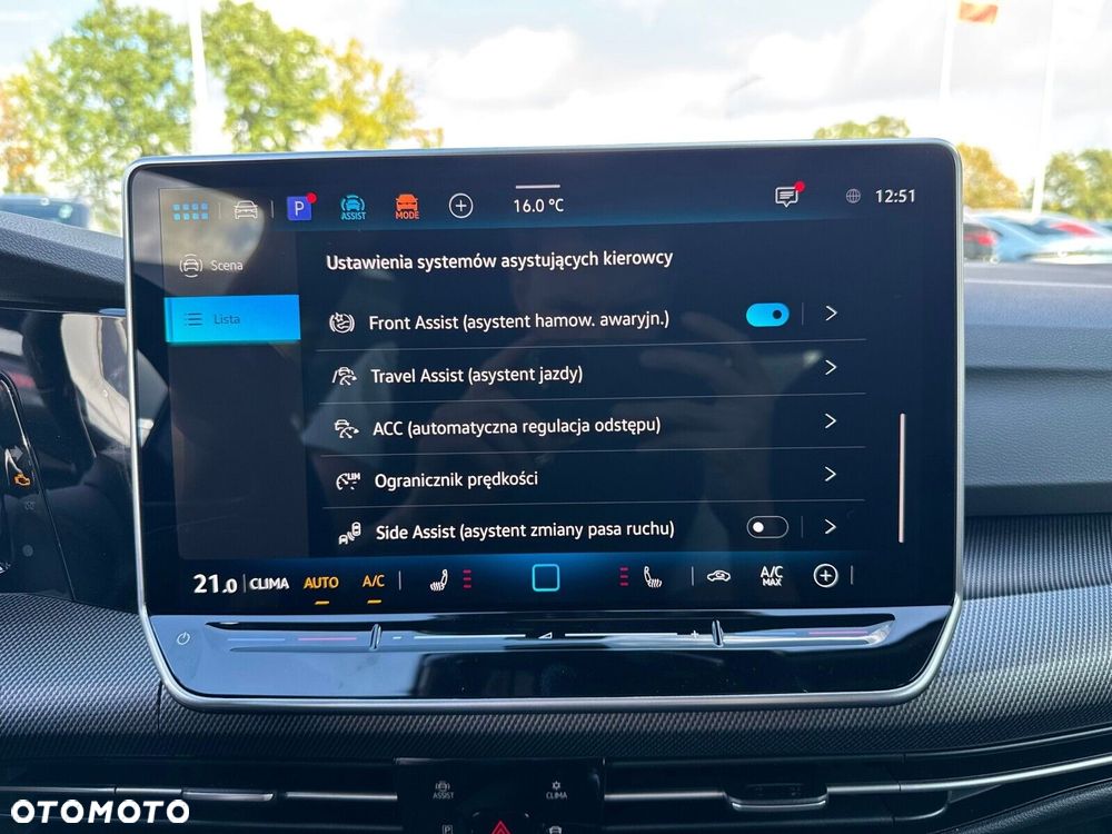 Volkswagen Golf 1.5 eTSI mHEV R-Line Plus DSG - 34