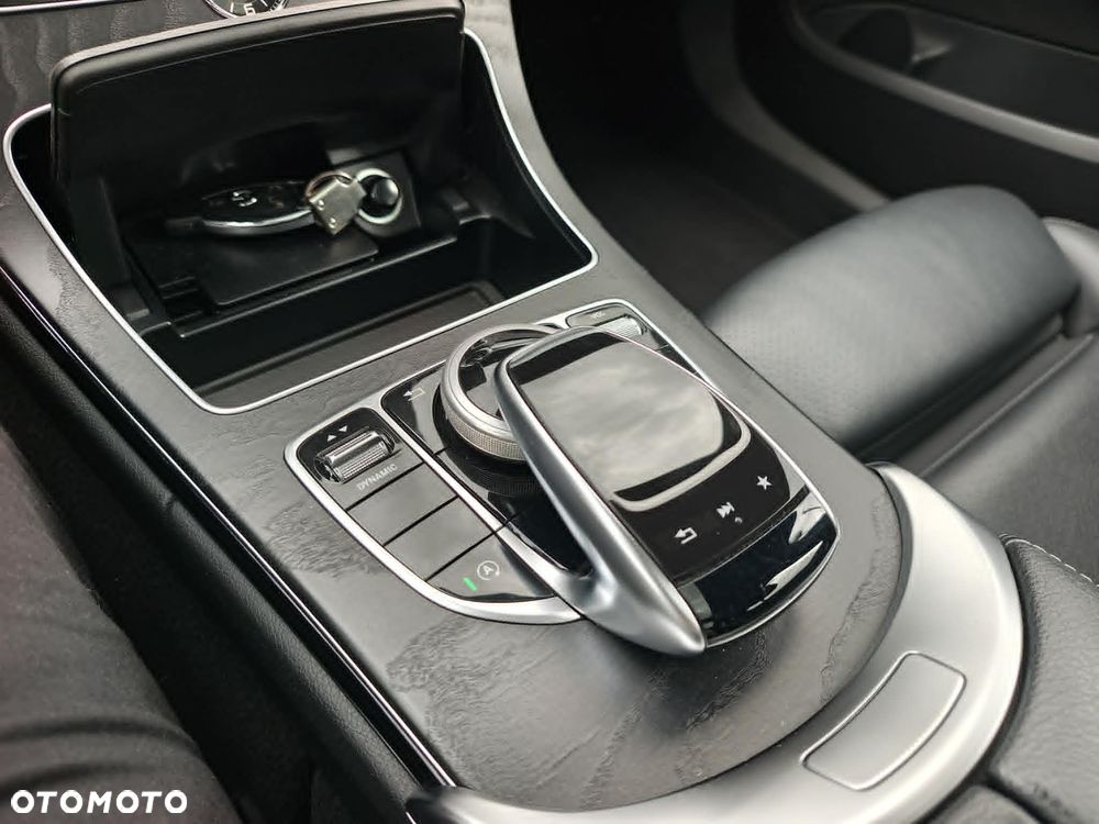 Mercedes-Benz Klasa C 180 (BlueTEC) d 7G-TRONIC AMG Line - 26