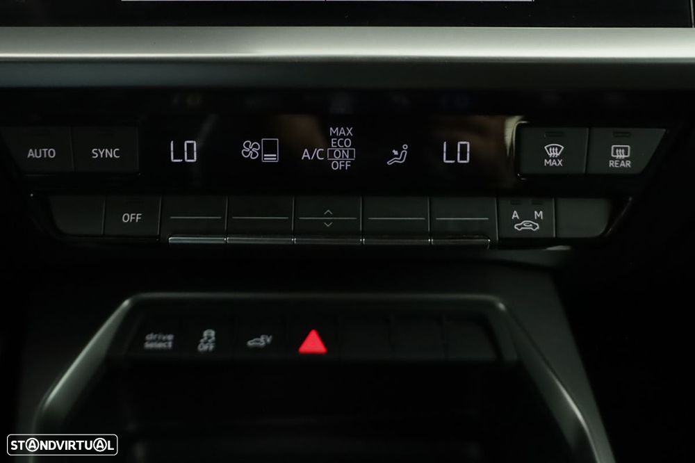 Audi A3 Sportback 45 TFSIe S line - 13