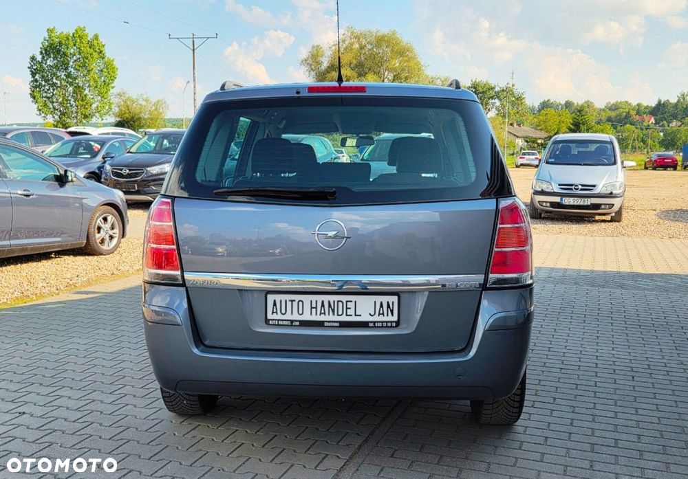 Opel Zafira - 36