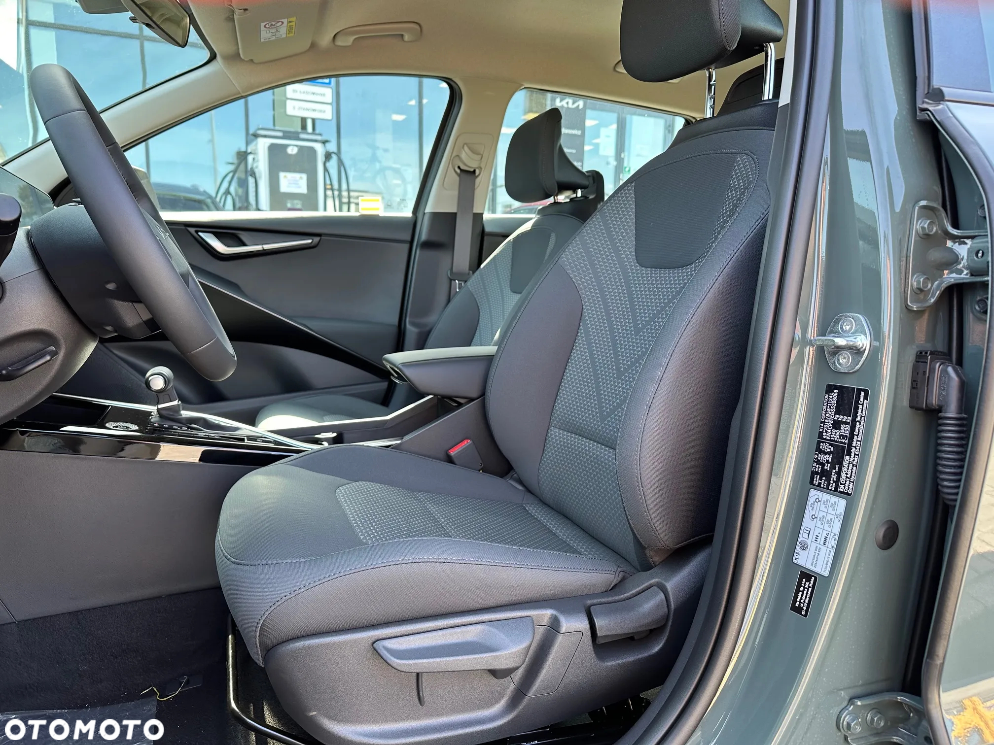 Kia Niro 1.6 GDI Hybrid M - 13