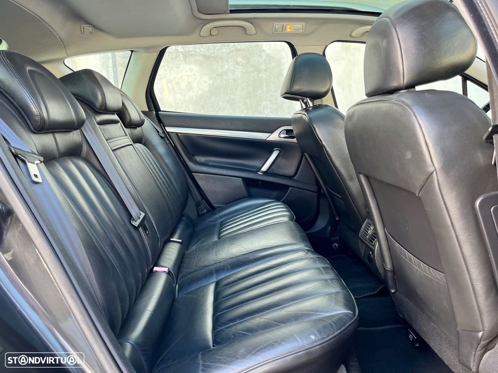 Peugeot 407 SW 2.2 HDi SE Navteq - 37