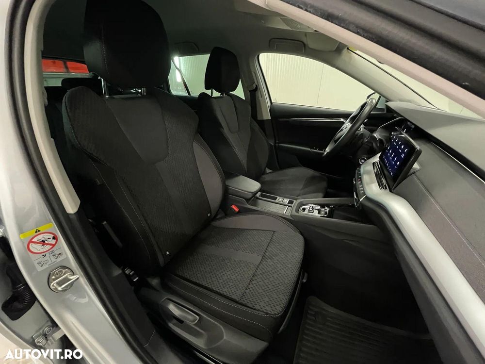 Skoda Octavia 2.0 TDI DSG Style - 11