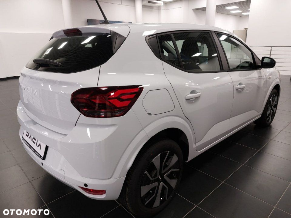 Dacia Sandero - 7