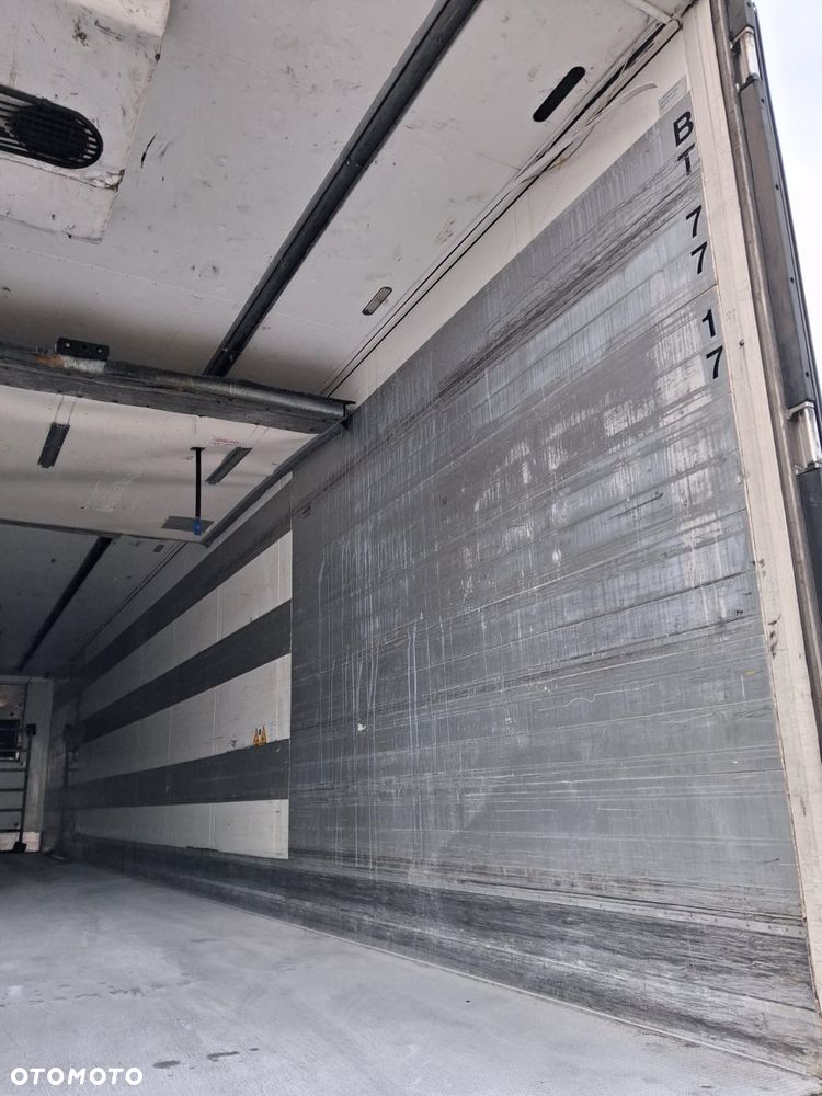 Schmitz Cargobull SKO 24 - 6