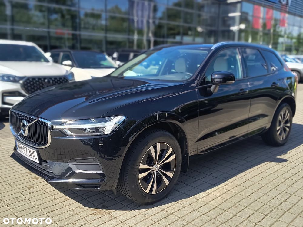 Volvo XC 60 B5 B AWD Momentum - 1