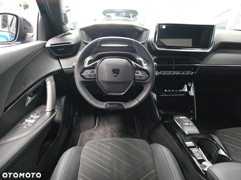 Peugeot 2008 PureTech mHEV GT E-DCS6 - 11