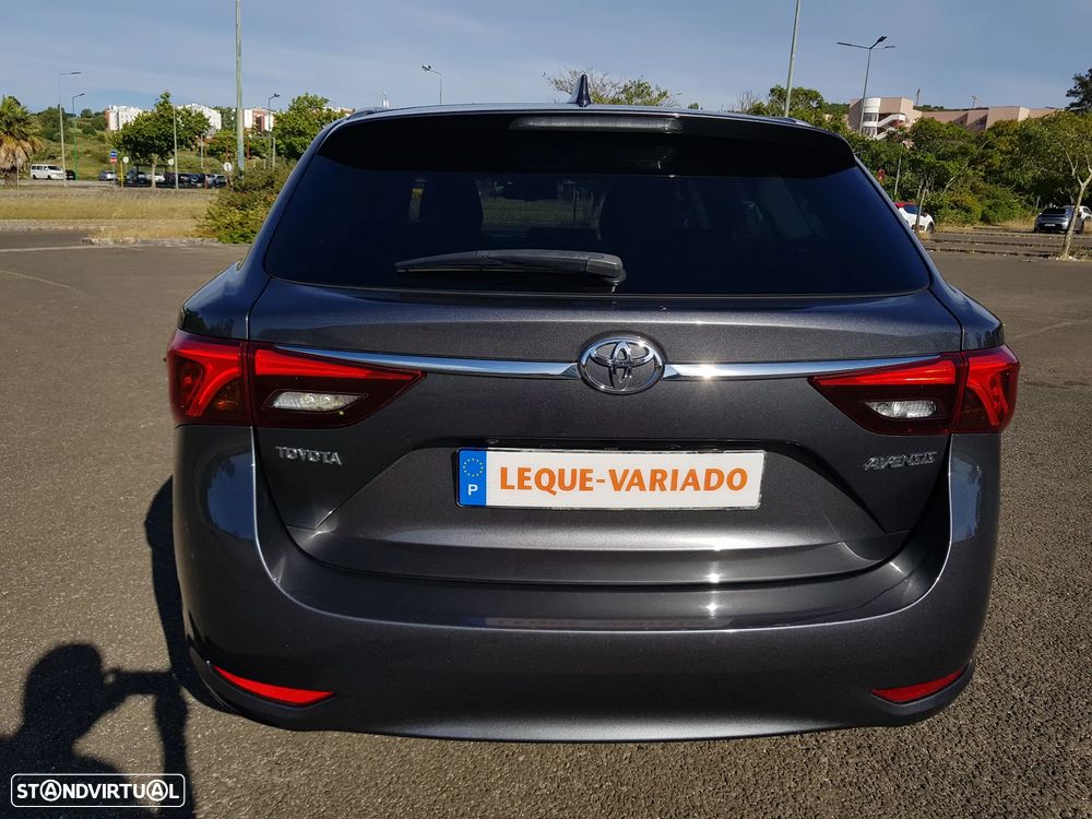 Toyota Avensis Touring Sports 2.0 D-4D Exclusive - 6