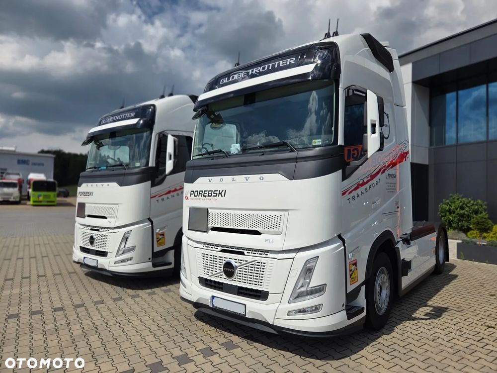 Volvo FH500/ RETARDER !/ I-SAVE / ACC / KLIMA POSTOJOWA / NAVIGACJA / TV - 2