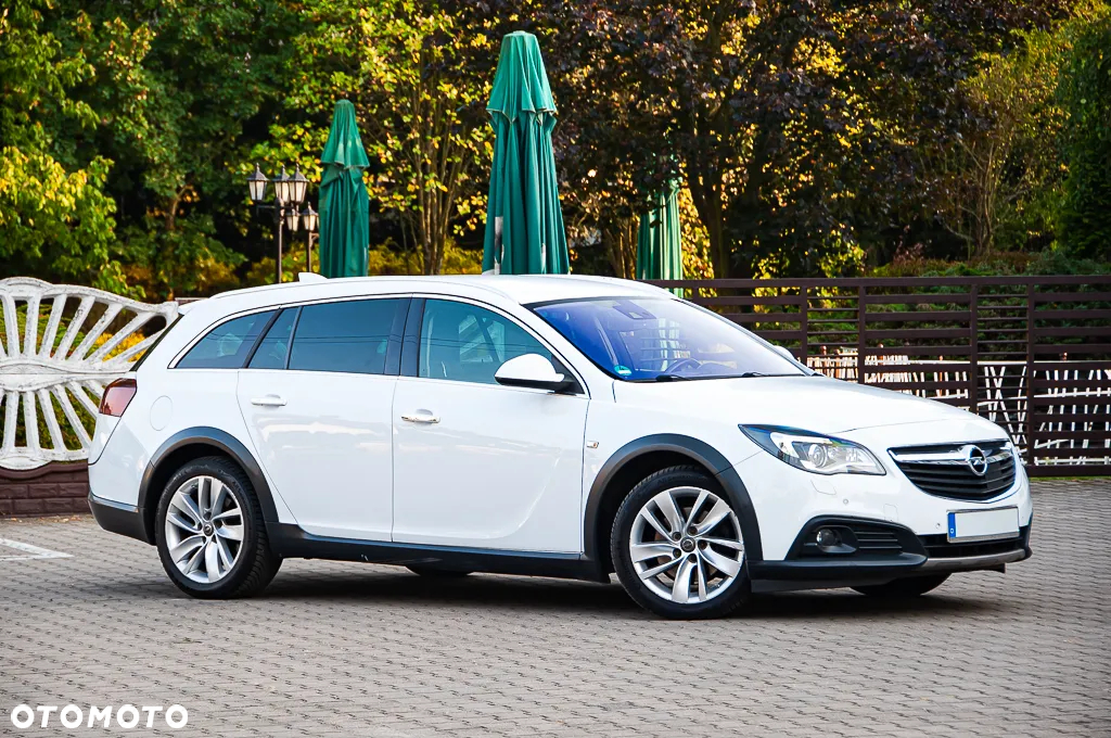 Opel Insignia Country Tourer 2.0 Diesel Exclusive - 26