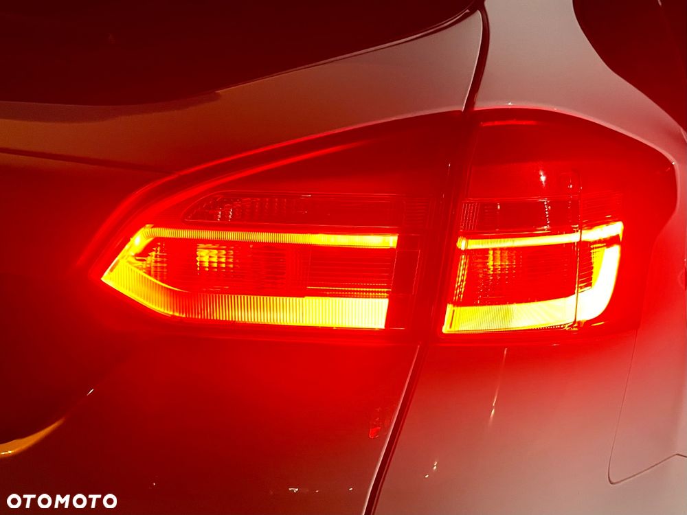 Ford Focus 2.0 TDCi Titanium ASS - 6