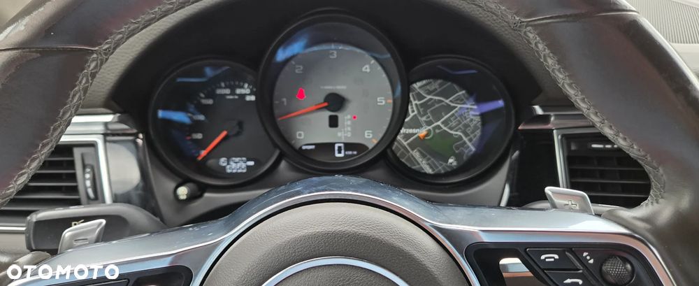 Porsche Macan - 23