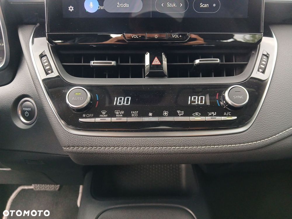 Toyota Corolla 1.8 Hybrid Comfort - 31