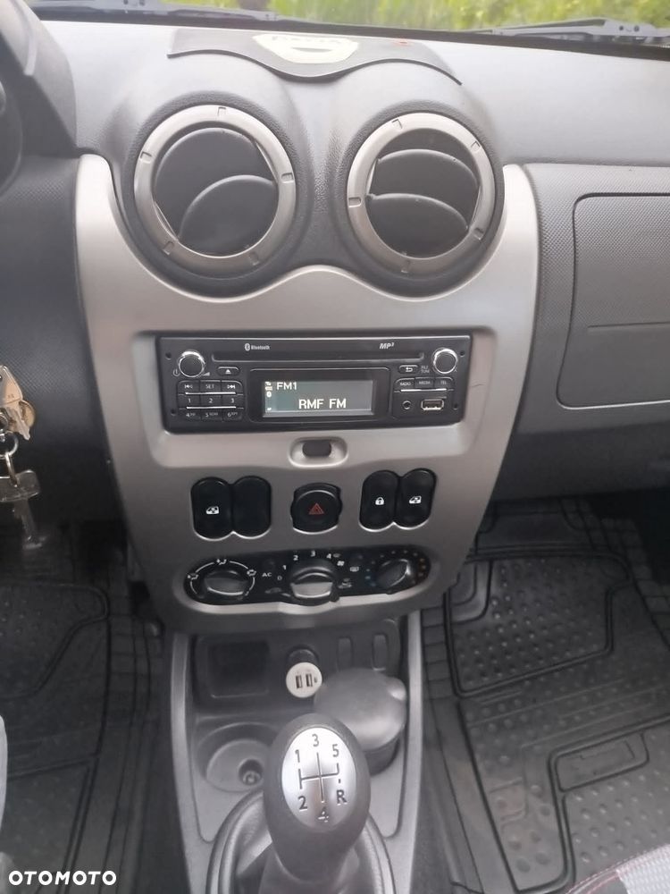 Dacia Duster 1.6 - 12