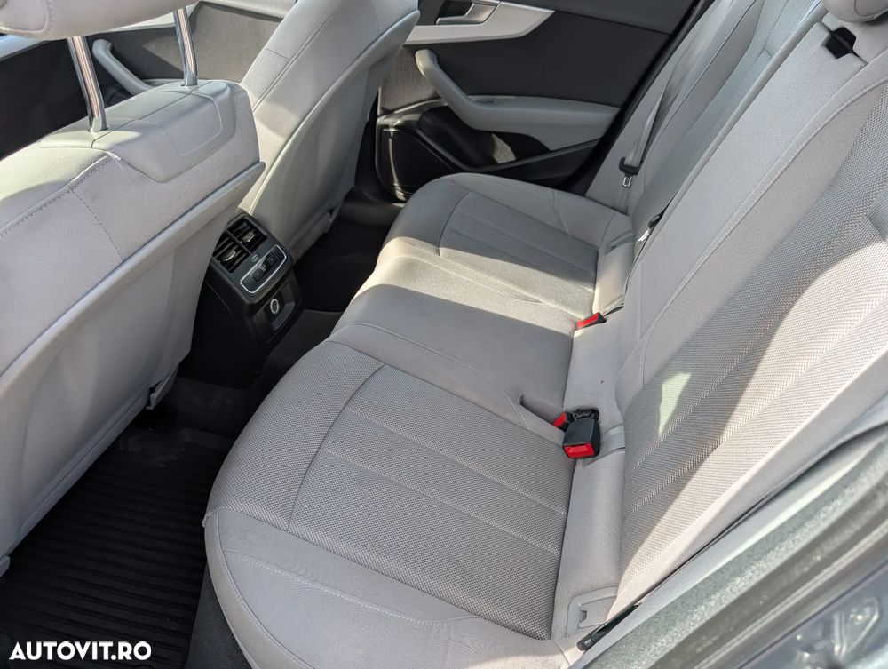 Audi A4 2.0 TDI S tronic - 7