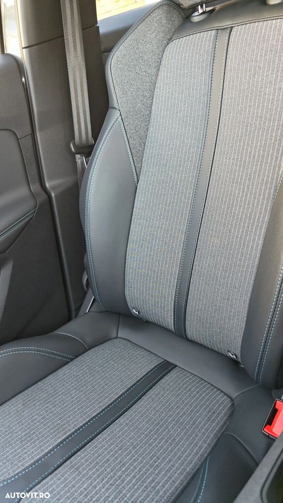 Peugeot 3008 BlueHDi 130 Stop & Start EAT8 Allure Pack - 12