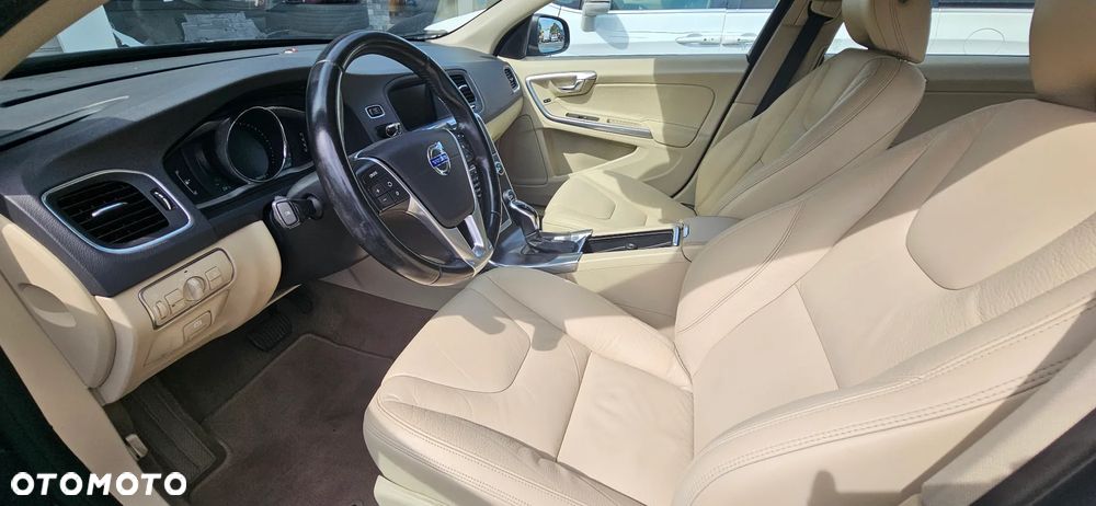Volvo S60 2.5 T5 - 6