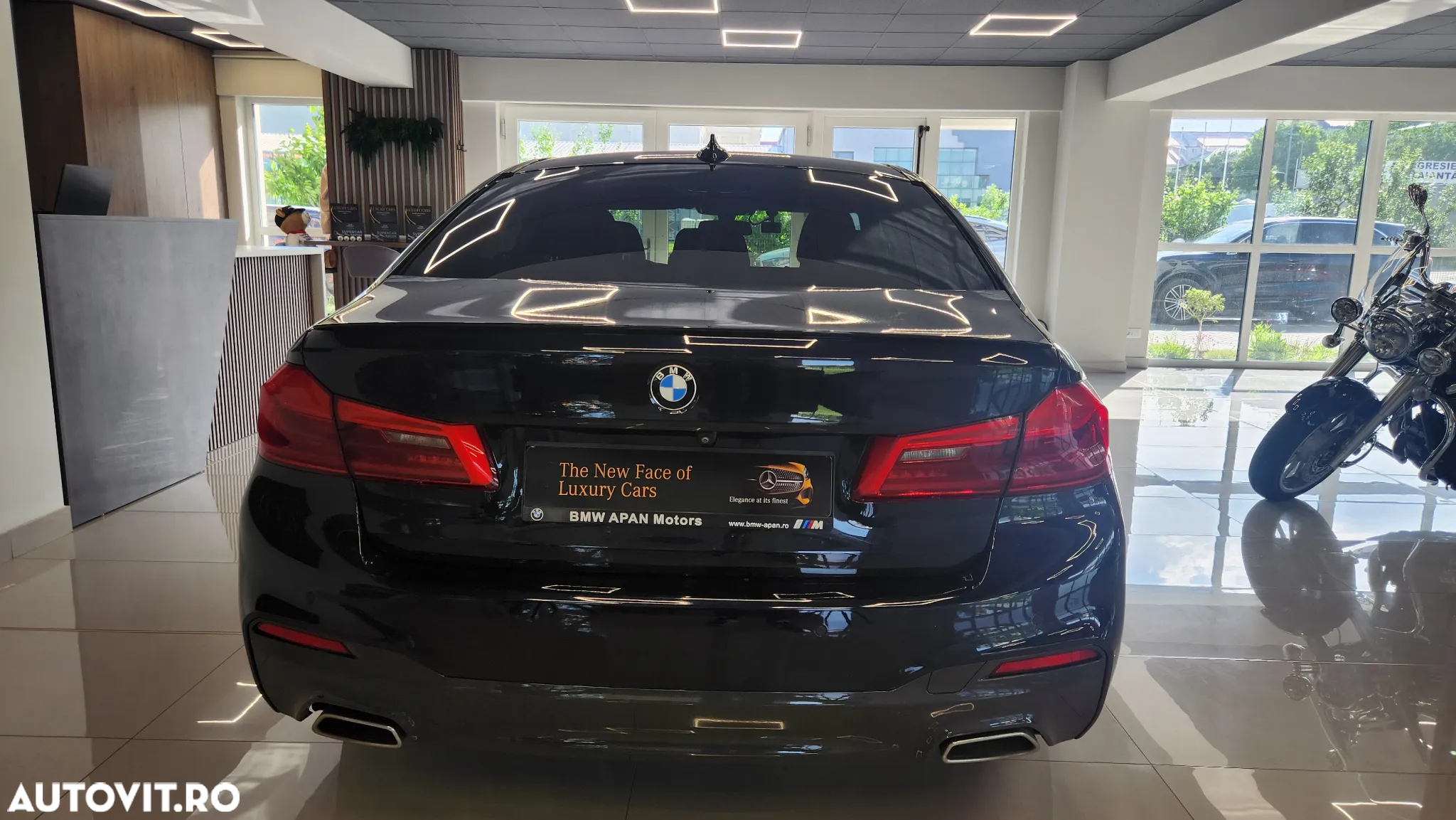 BMW Seria 5 520d xDrive AT - 9