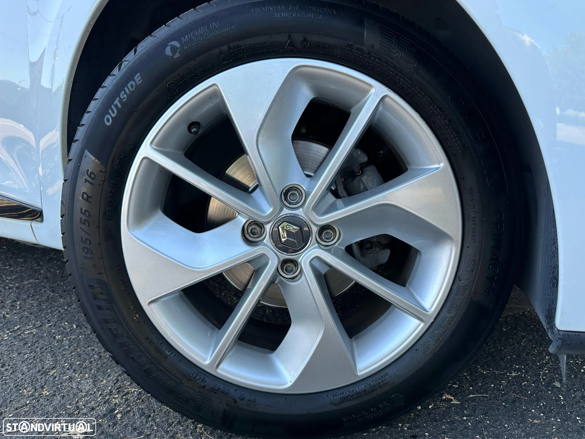 Renault Clio Sport Tourer 0.9 TCe Limited Edition - 3