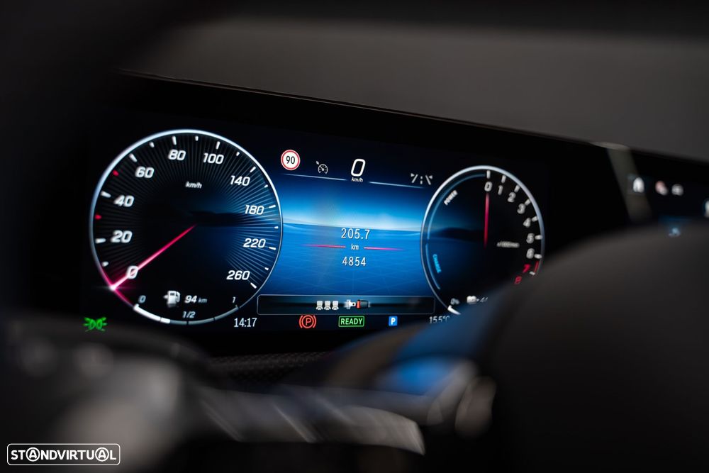 Mercedes-Benz A 250 e AMG Line - 28